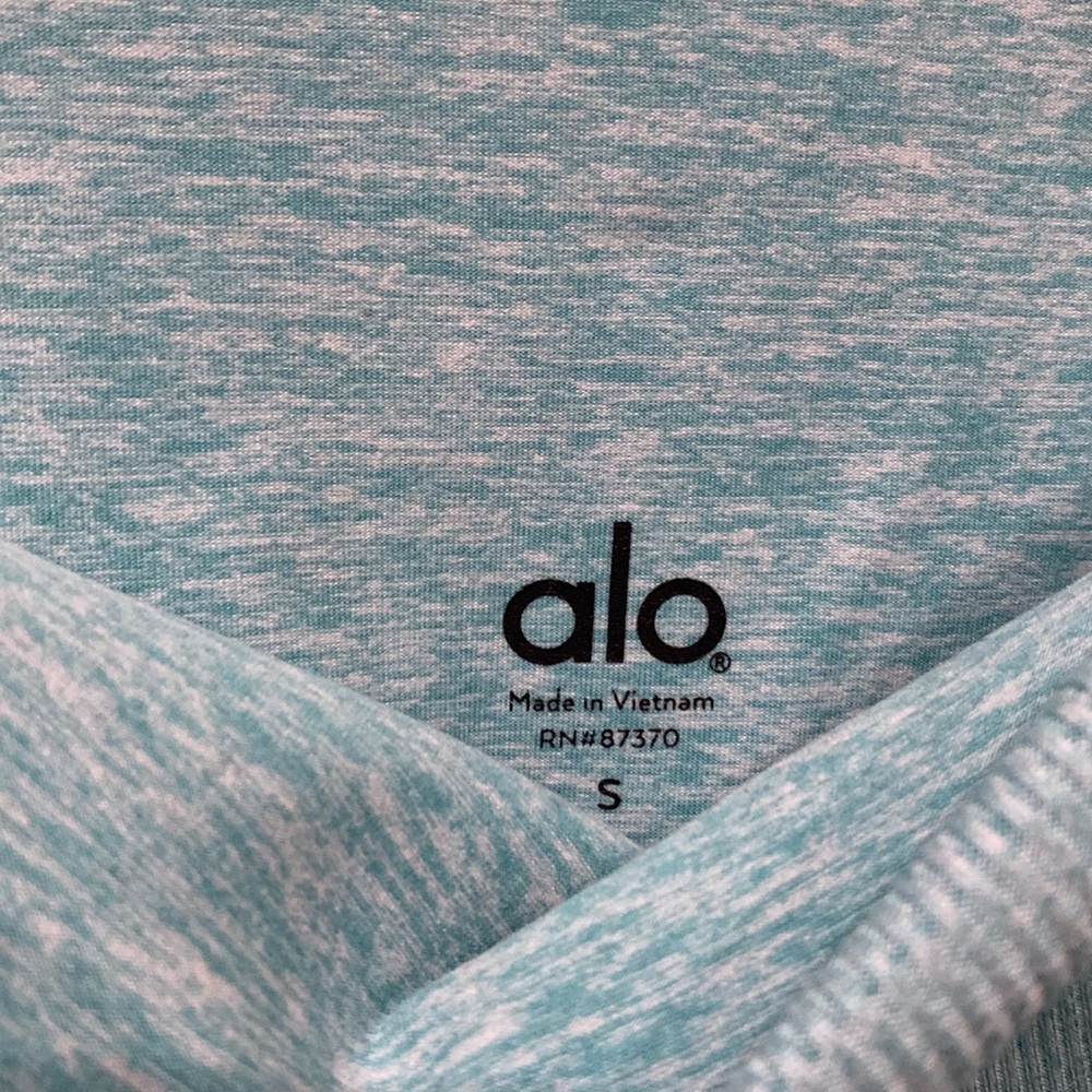 Alo Leggings - Picture 9 of 9